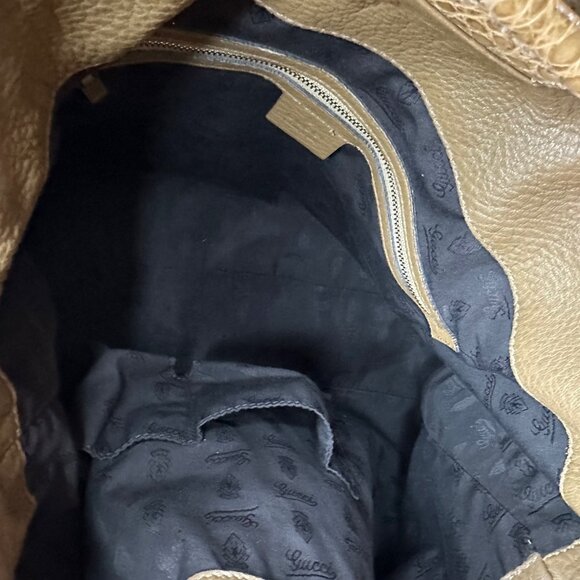 Authentic Gucci G Wave Large Leather Hobo Bag - Picture 13 of 17